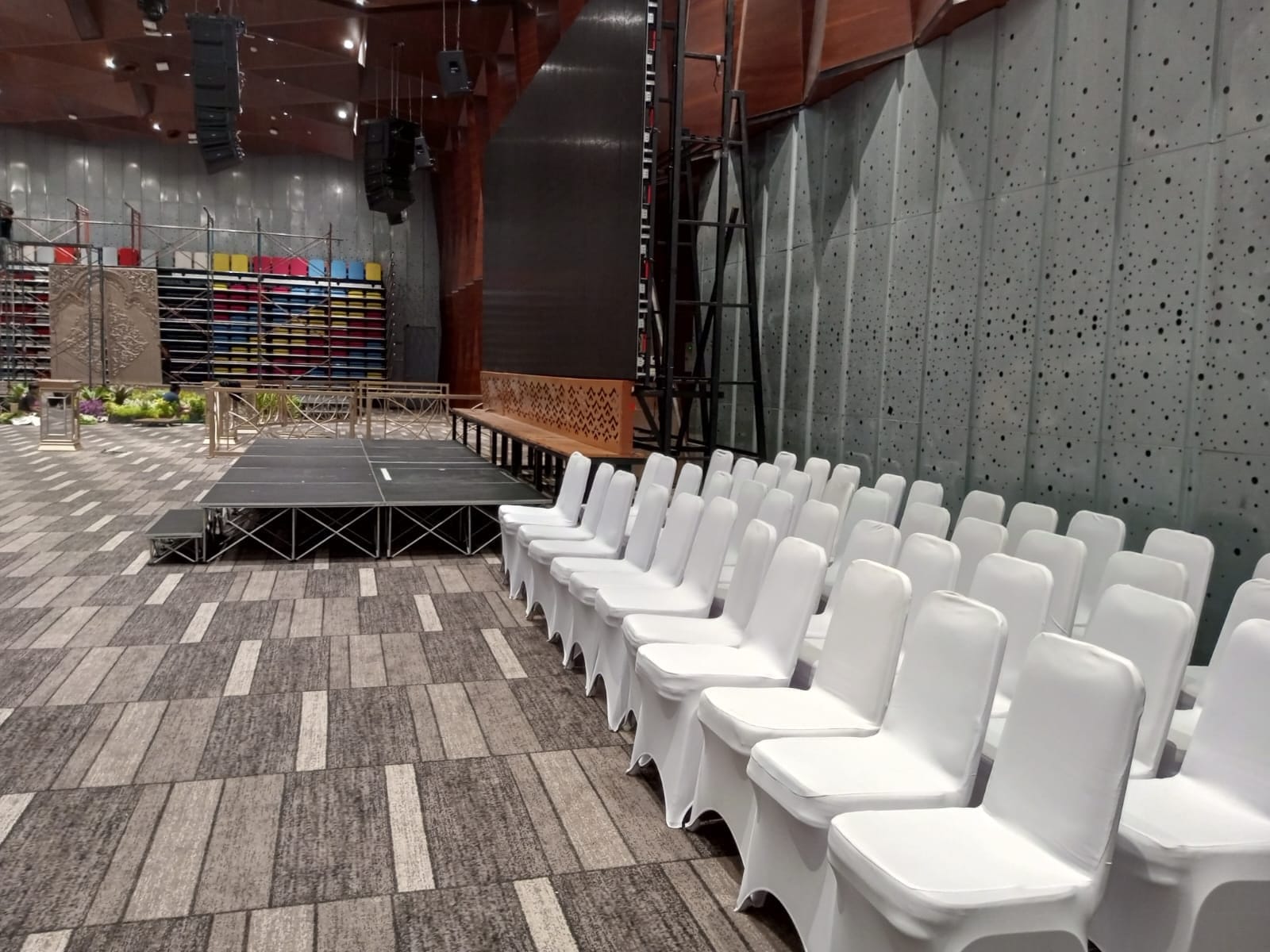 Sewa Kursi Acara Terbaik 2025 – Lengkap, Elegan & Nyaman untuk Semua Event