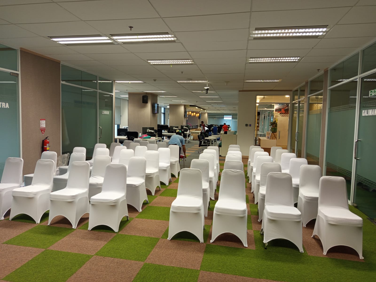 Sewa Kursi Futura Jakarta Selatan Terbaik 2025 – Elegan, Nyaman & Siap untuk Berbagai Acara