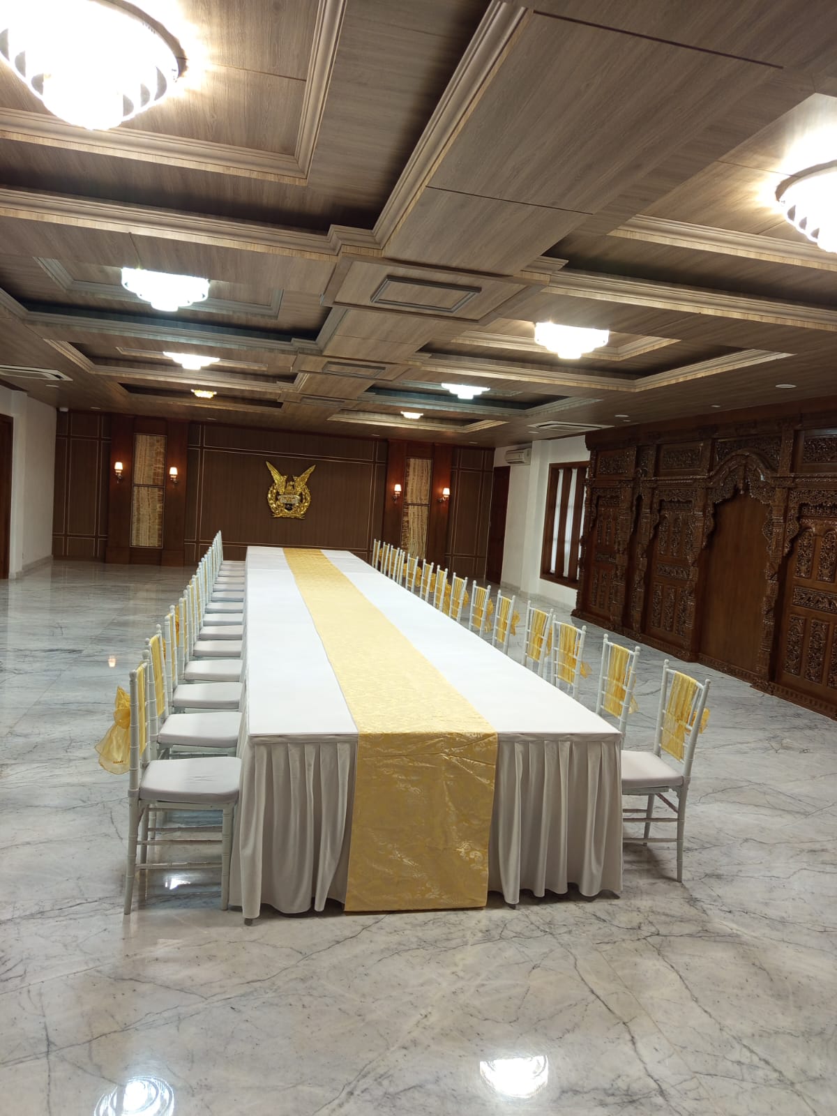 Sewa Meja Makan Terbaik 2025 – Panduan Lengkap & Praktis untuk Acara Anda